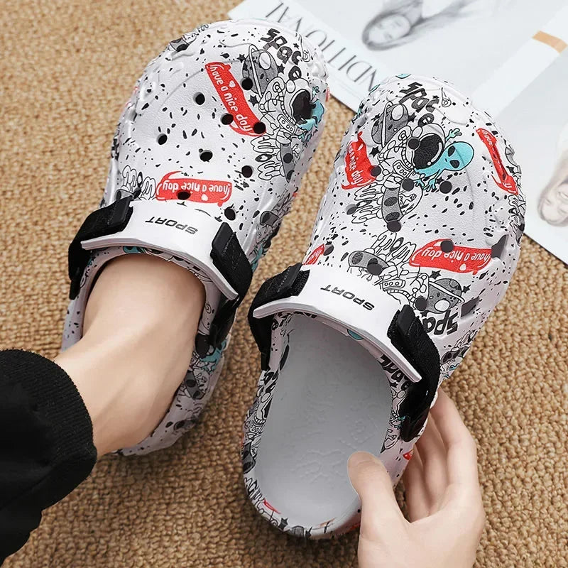 Plus Size 47 Summer Men Sandals Clogs Outdoor Garden Clogs Hole Shoes Male Casual Shoes Water Shoes Comfort Home Soft Slippers