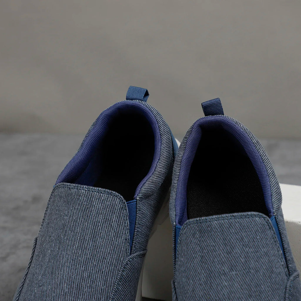Men Casual Shoes Canvas Breathable Loafers Men Fashion New Male Comfortable Outdoor Walking Shoes Classic Loafers Men Sneakers