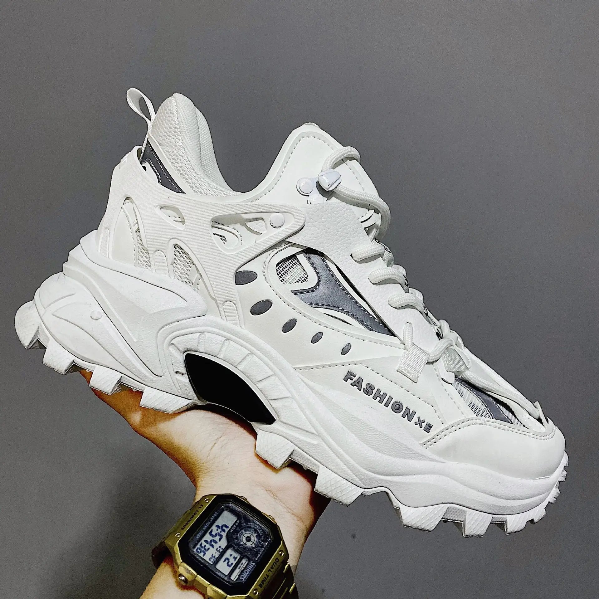 Men's Vulcanized Shoes Luxury Sneakers Harajuku Chunky Sneakers Autumn Running Footwear Male High Fashion Zapatos Hombre