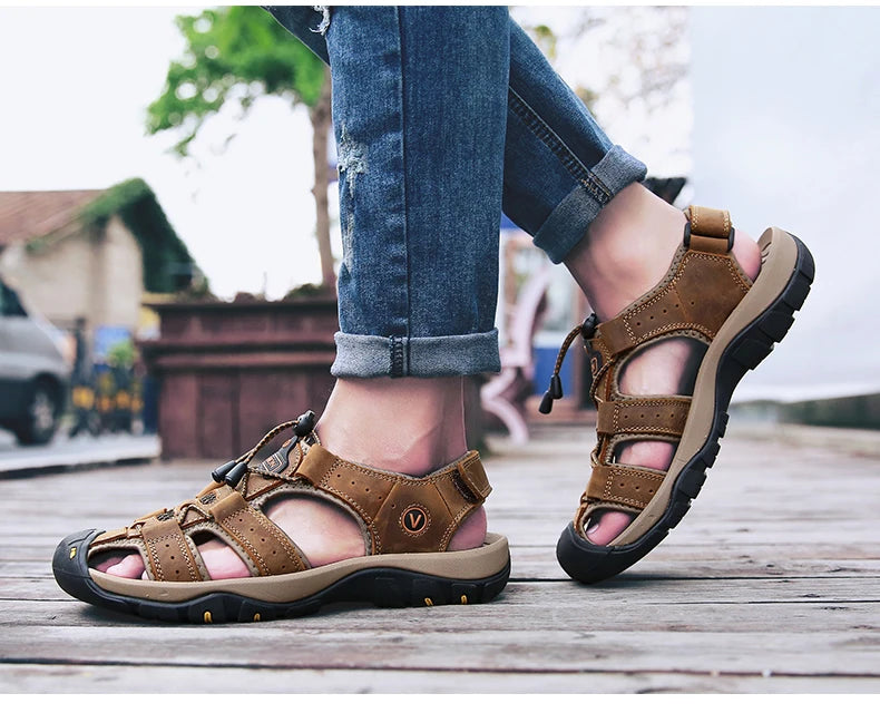Men Summer Beach Sandals Outdoor Non-slip Wading Shoes Fisherman Leather Breathable Hiking Non-slip Sandals Sandalia Masculina