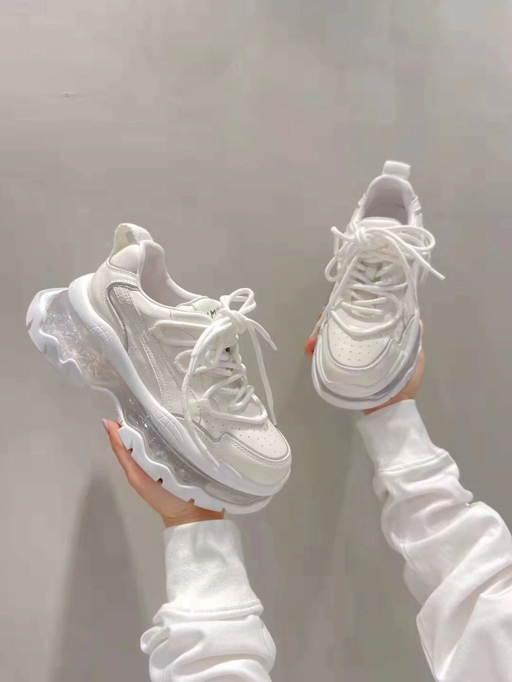 Shoes Women Sneakers Fashion Sole Design Light Color Summer Chunky Luxury Casual Sports Lace-up Basic Walking Shoes
