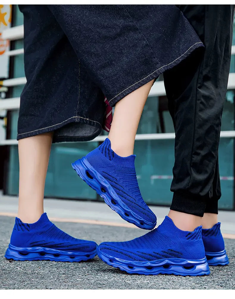 Hiking Shoes Men's Sports Running Black Running Shoes Breathable Mesh Women Lightweight Shock-absorbing Tennis Shoes Large Size
