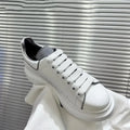 Women Flats Elegant Skateboard Shoes White Sneakers Thick Sole Inner Height Increasing Vulcanized Shoes For Men And Women