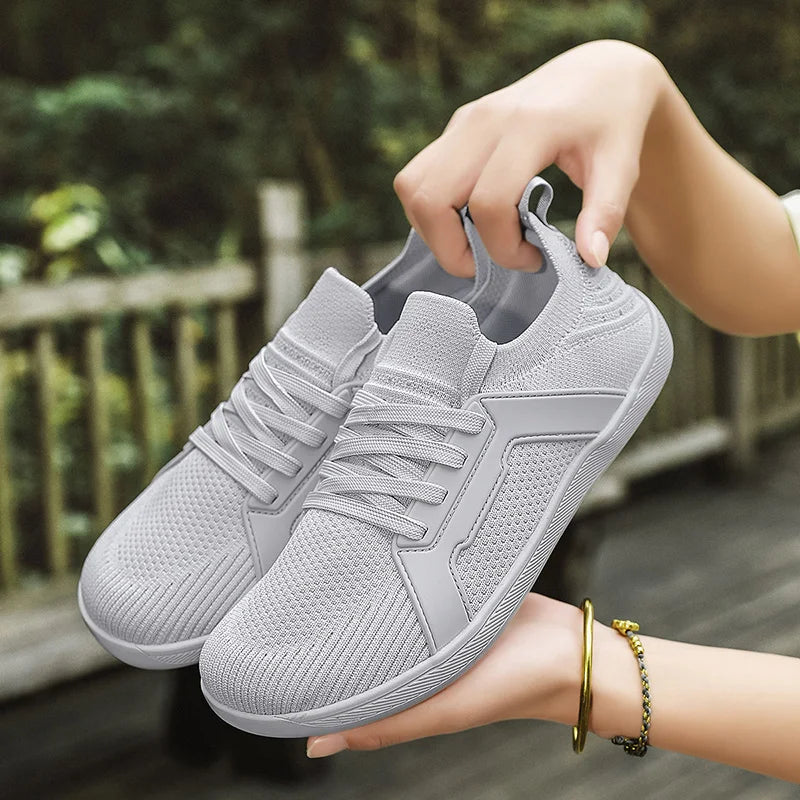 Wide Toe Sports Shoes for Men and Women Unisex Barefoot Sneakers for Hiking Yoga and Daily Wear Comfortable and Breathable