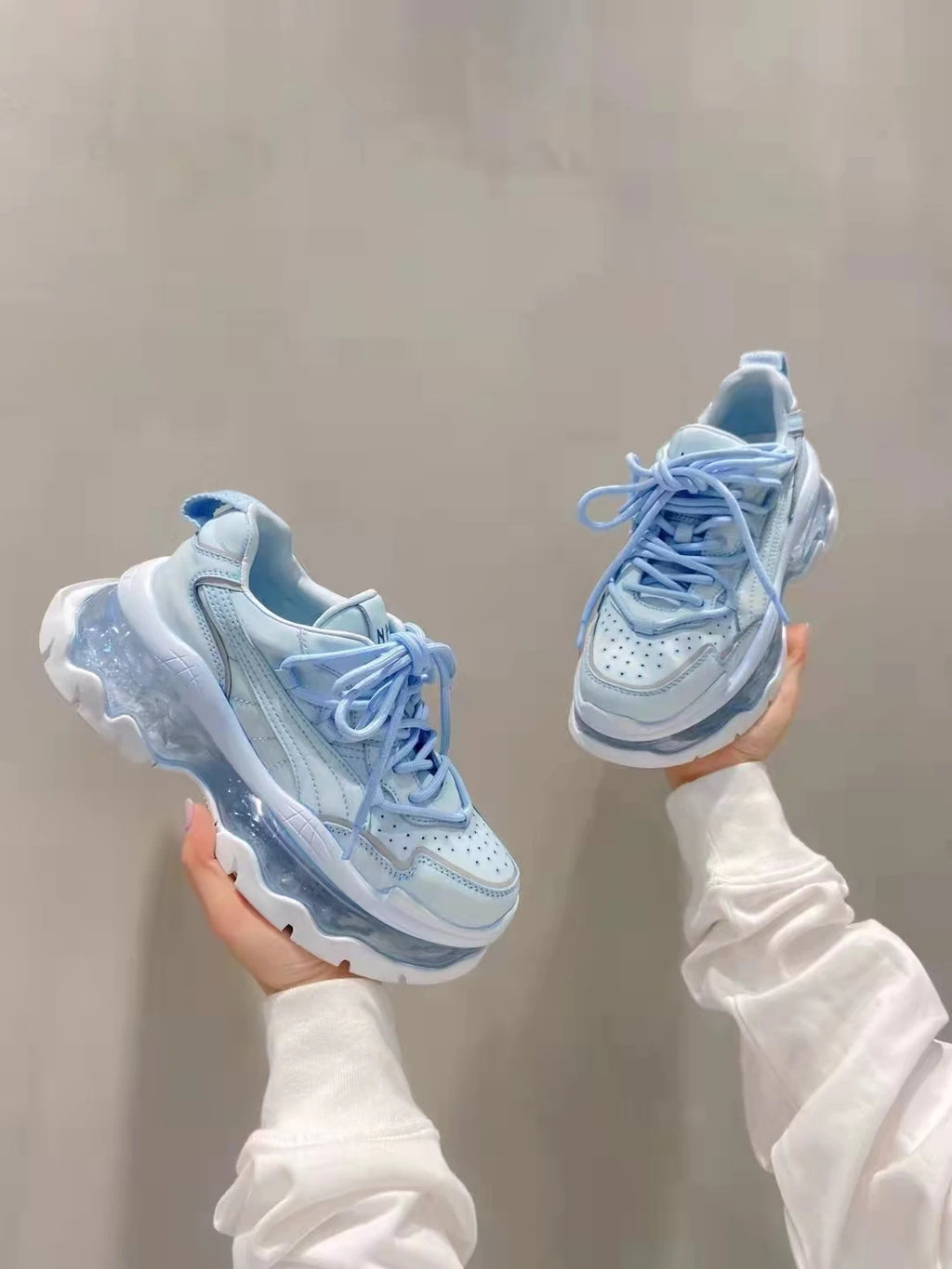 Shoes Women Sneakers Fashion Sole Design Light Color Summer Chunky Luxury Casual Sports Lace-up Basic Walking Shoes