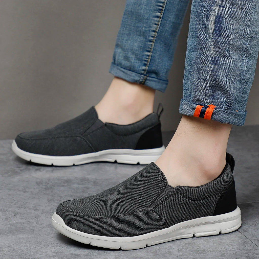 Men Casual Shoes Canvas Breathable Loafers Men Fashion New Male Comfortable Outdoor Walking Shoes Classic Loafers Men Sneakers