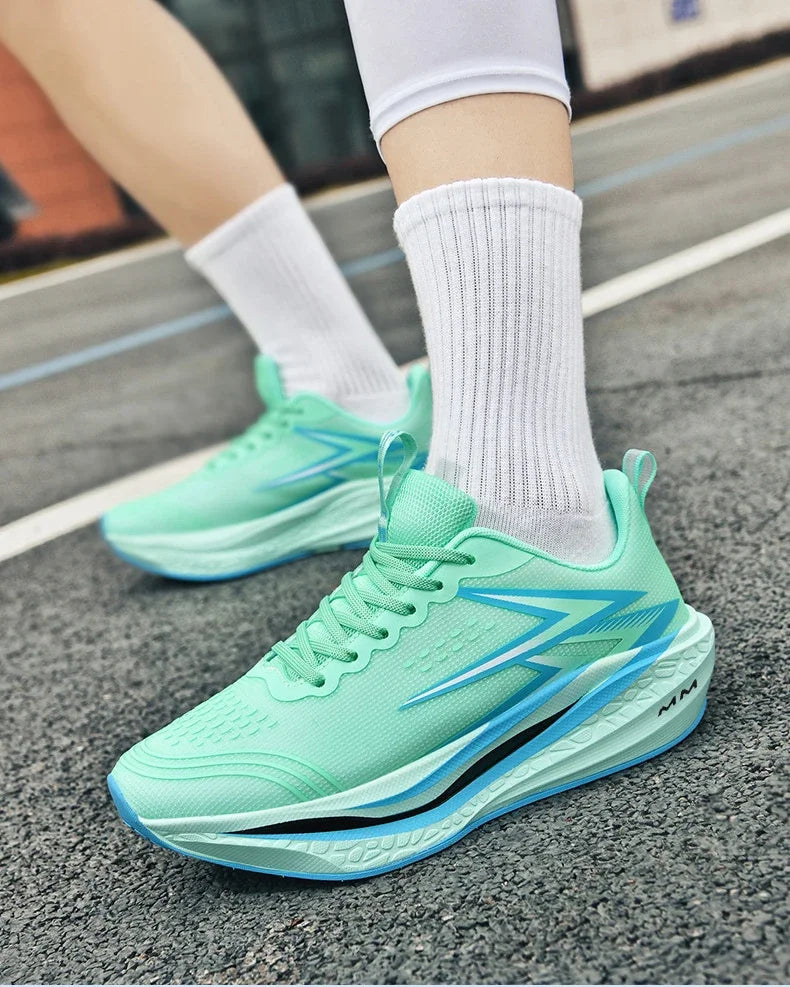 Men Women Carbon Plate Running Shoes Soft Cushion Shock Absorbing Sports Shoes Unisex Sneakers Light Anti-Slip Training Shoes