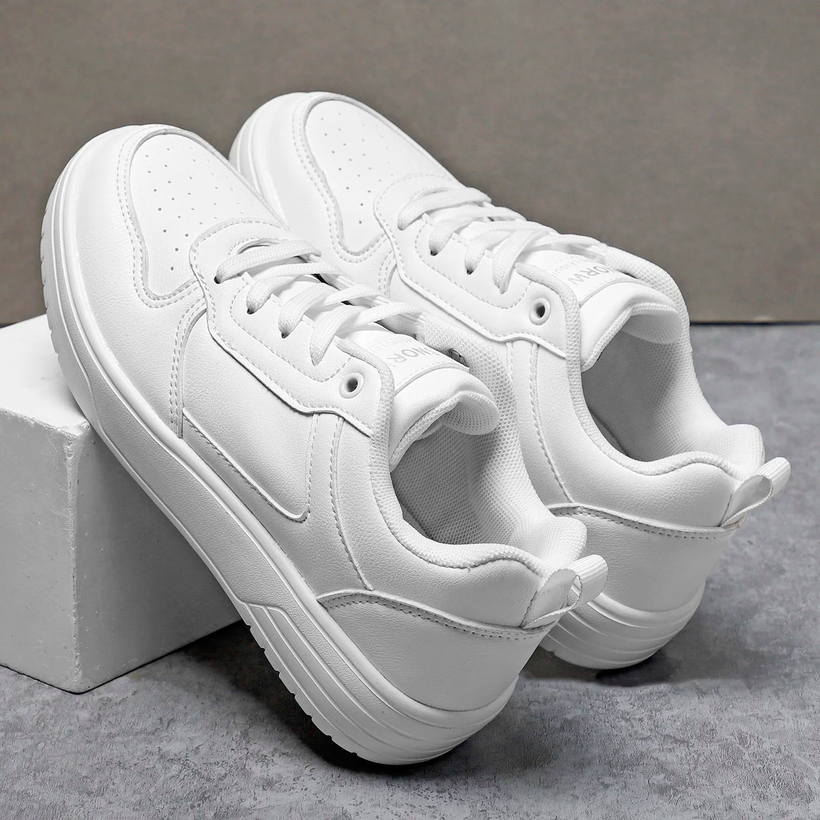 Men Shoes Brand Casual Shoes for Men Comfortable Sneakers Lightweight Walking WoMen Shoes Tenis Masculino Plus Size 35-46