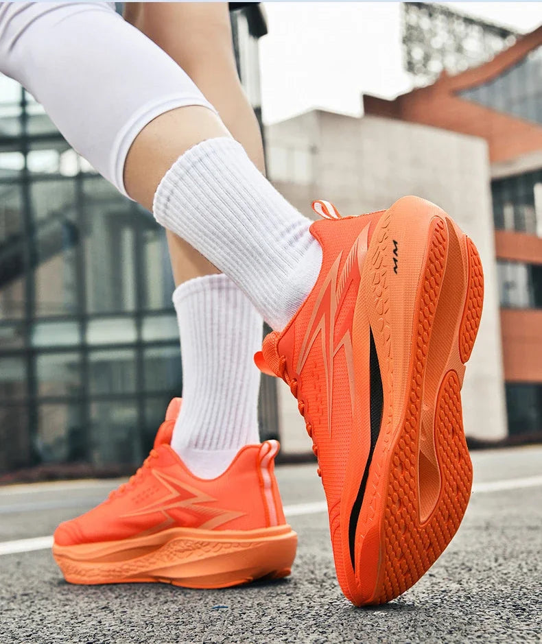 Men Women Carbon Plate Running Shoes Soft Cushion Shock Absorbing Sports Shoes Unisex Sneakers Light Anti-Slip Training Shoes