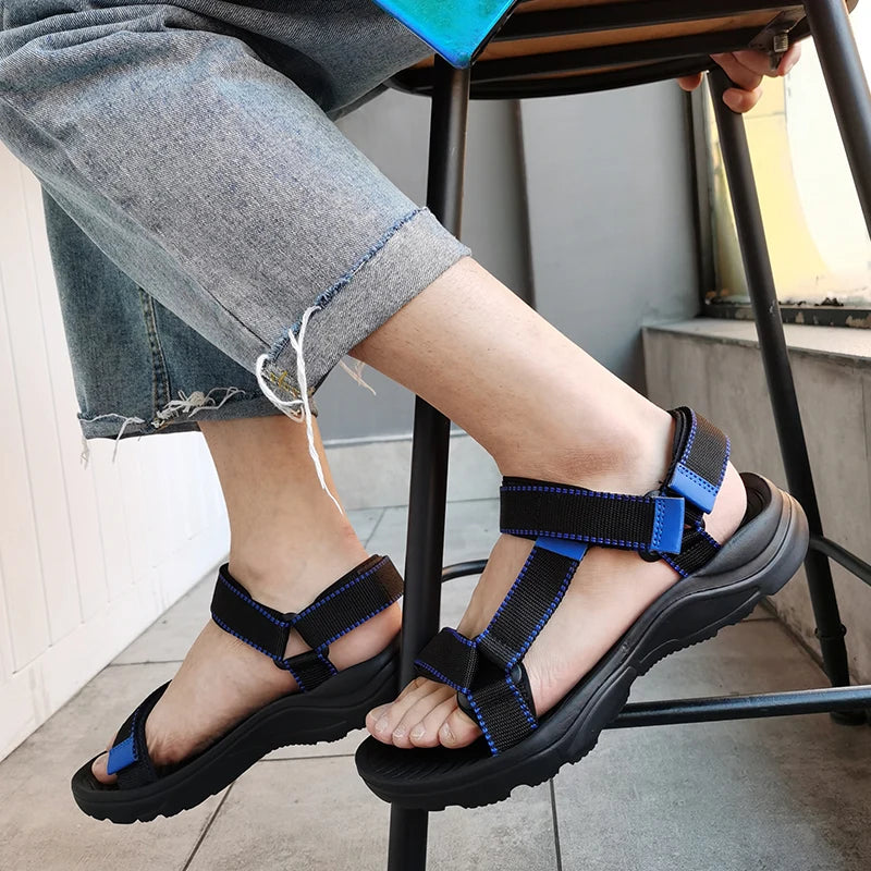 Men Sandals Summer fashion Beach Holiday Sandals Men Shoes New Outdoor Sneakers Male Retro Comfortable Casual Sandals Men