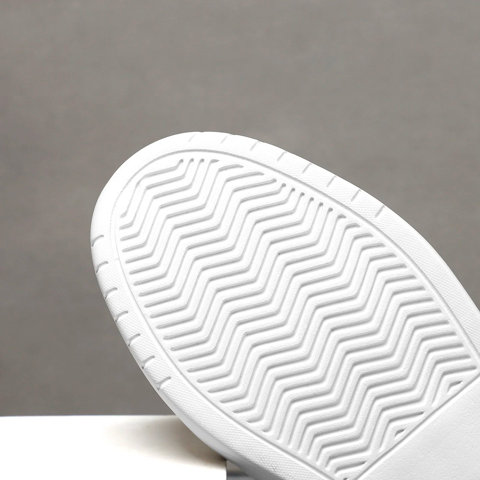 Men Shoes Brand Casual Shoes for Men Comfortable Sneakers Lightweight Walking WoMen Shoes Tenis Masculino Plus Size 35-46