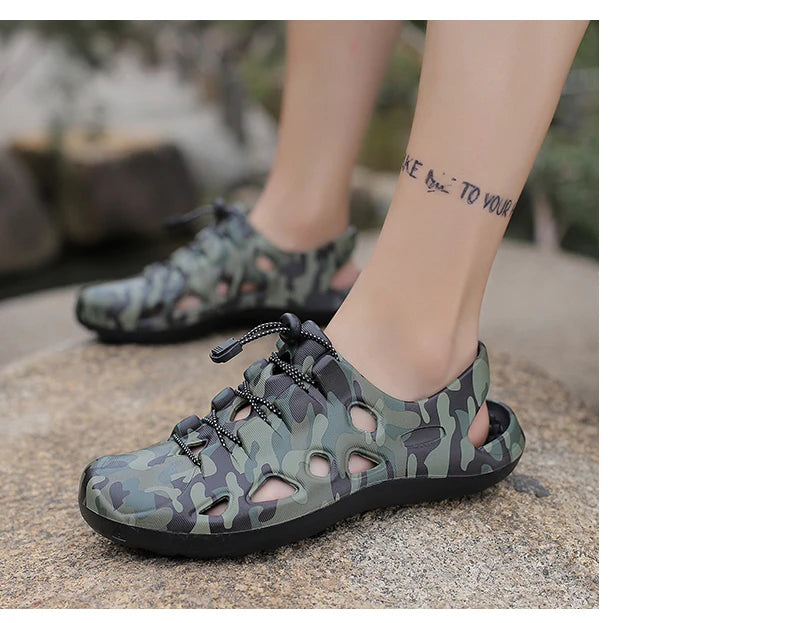 Men Sandals Brand Clogs Casual Shoes EVA Lightweight Sandles Man Colorful Shoes for Summer Beach Zapatillas Hombre