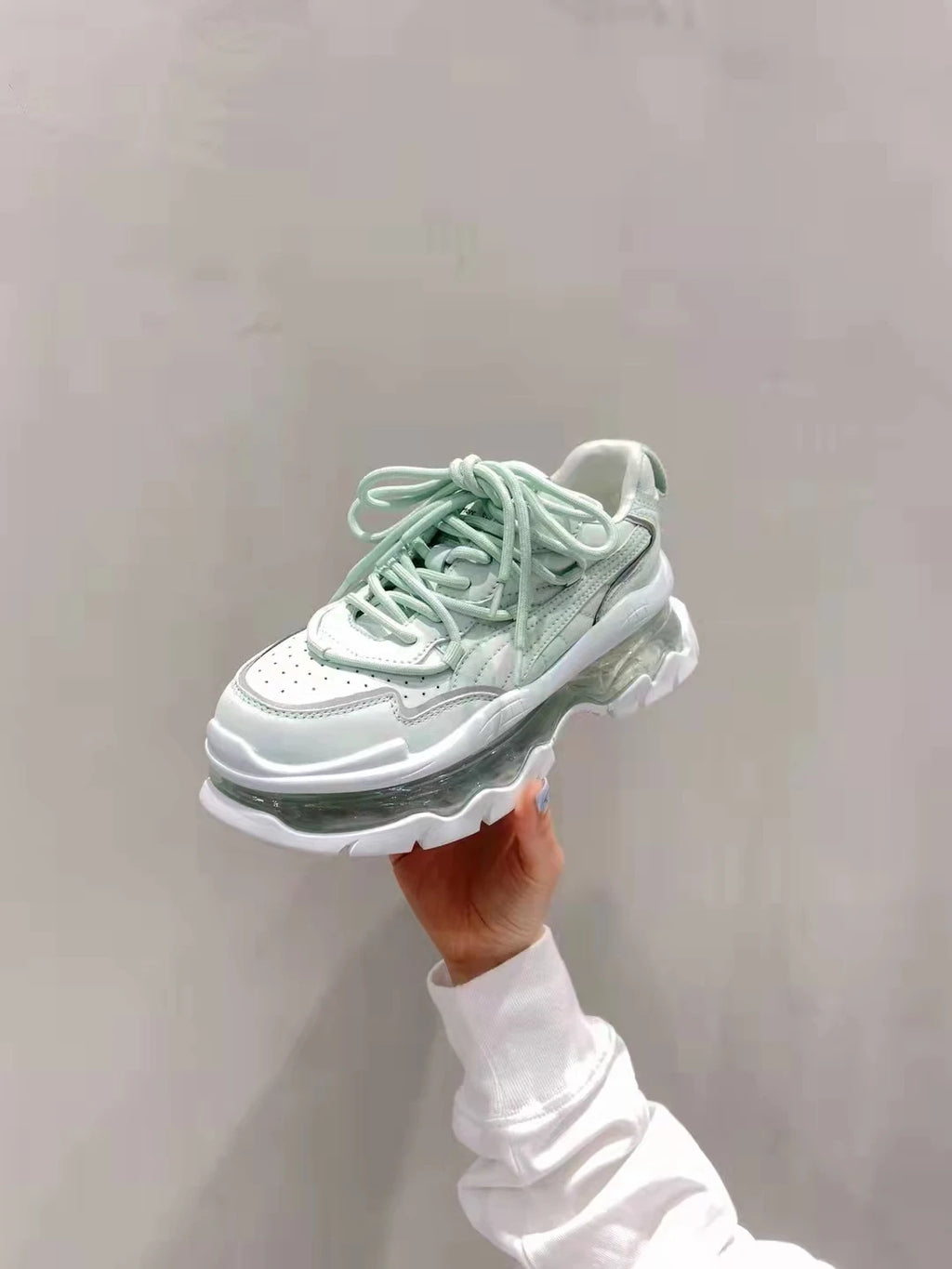 Shoes Women Sneakers Fashion Sole Design Light Color Summer Chunky Luxury Casual Sports Lace-up Basic Walking Shoes
