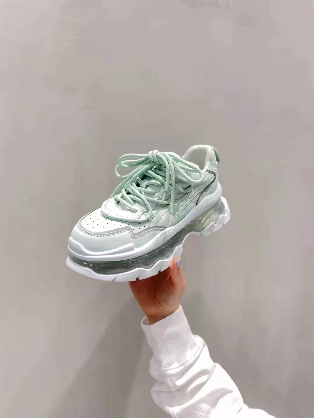 Shoes Women Sneakers Fashion Sole Design Light Color Summer Chunky Luxury Casual Sports Lace-up Basic Walking Shoes