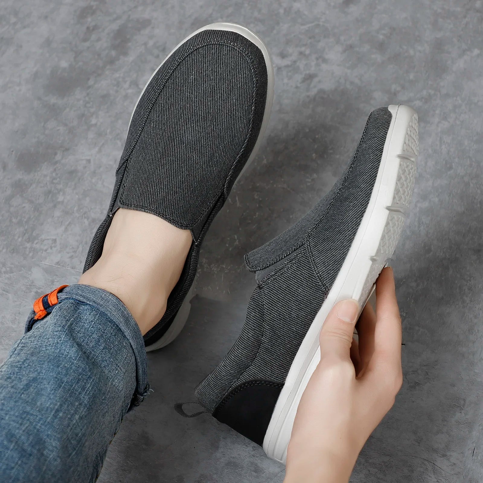 Men Casual Shoes Canvas Breathable Loafers Men Fashion New Male Comfortable Outdoor Walking Shoes Classic Loafers Men Sneakers