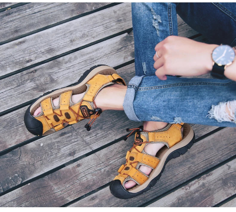 Men Summer Beach Sandals Outdoor Non-slip Wading Shoes Fisherman Leather Breathable Hiking Non-slip Sandals Sandalia Masculina