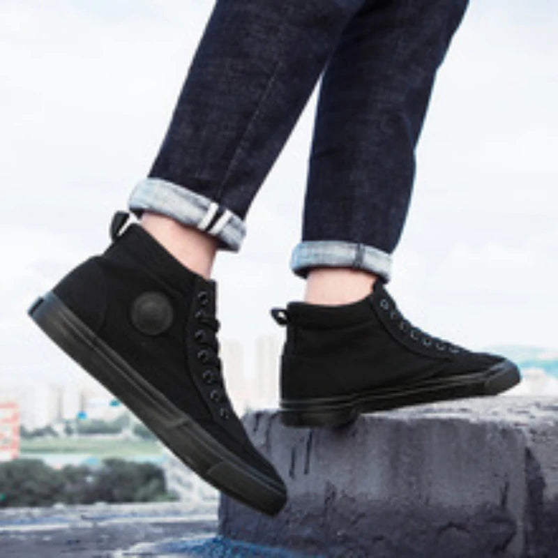 High Top Canvas Shoes Men Shoes Fashion Classics Casual Shoes Solid Color Lace Up Running Shoe High Quality Flat Male Sneakers