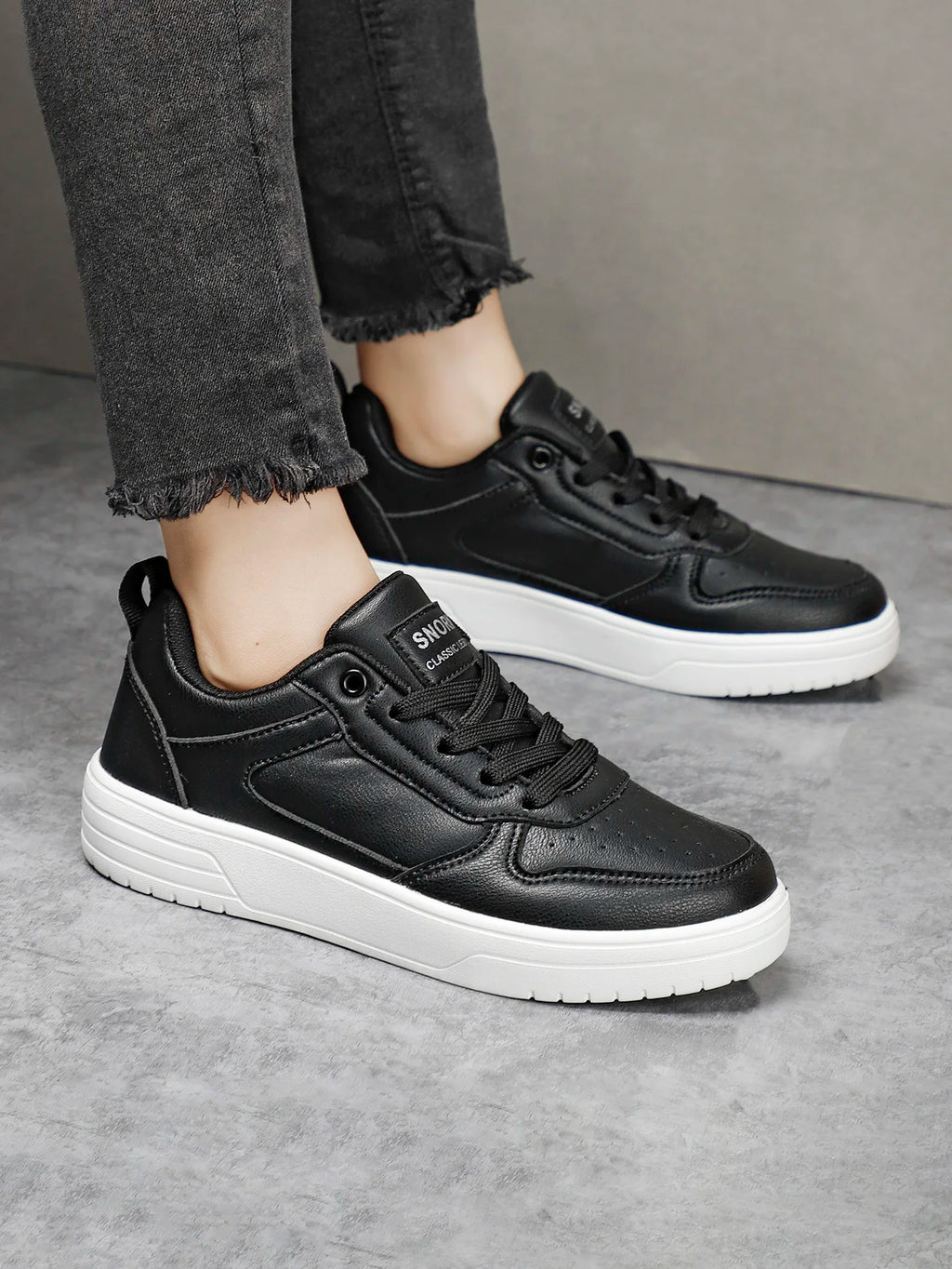 Men Shoes Brand Casual Shoes for Men Comfortable Sneakers Lightweight Walking WoMen Shoes Tenis Masculino Plus Size 35-46