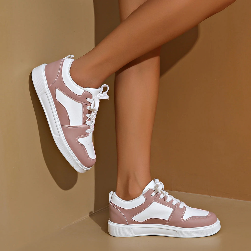2024 White Red Sports Skate Shoes Ladies Large Size 42 Low Top Casual sneakers Ladies flat comfortable leather skates