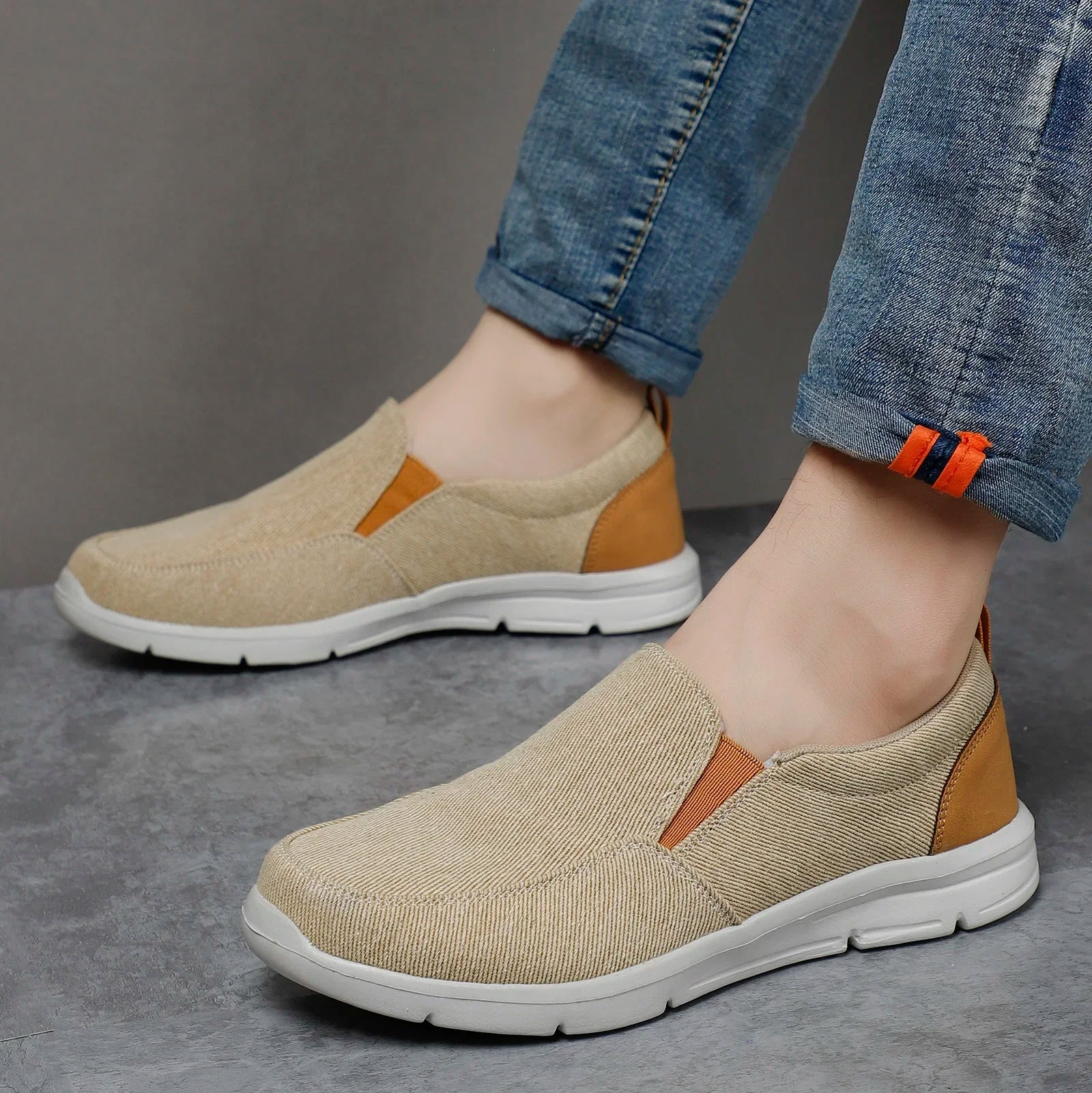 Men Casual Shoes Canvas Breathable Loafers Men Fashion New Male Comfortable Outdoor Walking Shoes Classic Loafers Men Sneakers