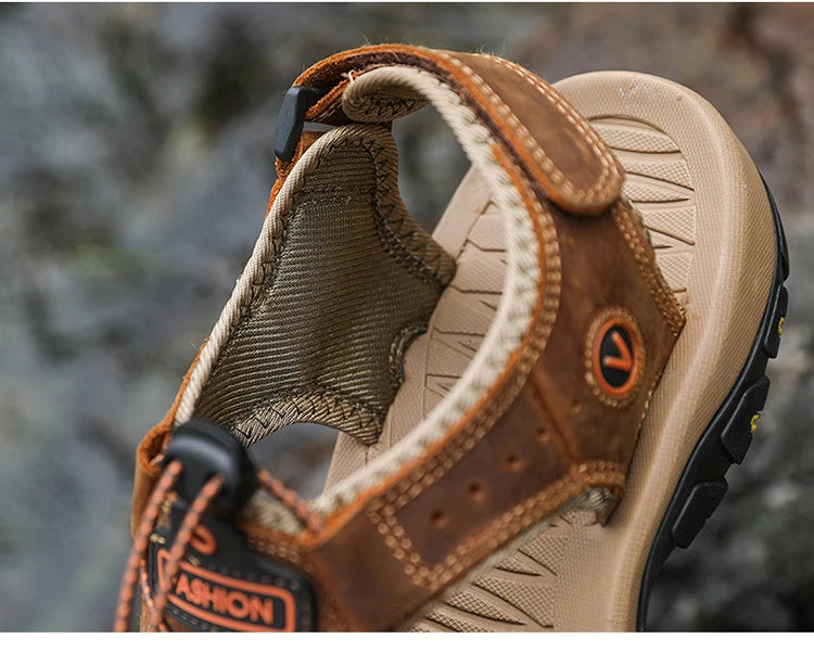 Men Summer Beach Sandals Outdoor Non-slip Wading Shoes Fisherman Leather Breathable Hiking Non-slip Sandals Sandalia Masculina