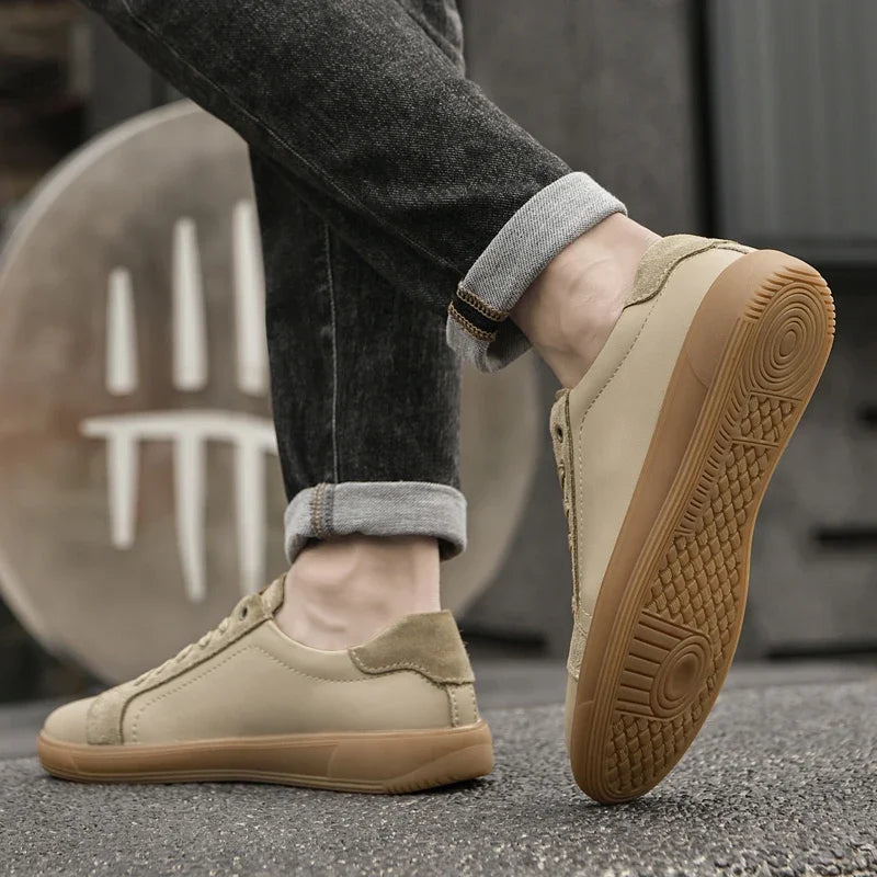 2025 New Luxury Cow Leather Casual Outdoor Sneakers for Men Flat Designer Antiskid Walking Shoes Fashion Lace-Up Oxford Shoes