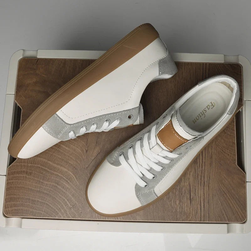 2025 New Luxury Cow Leather Casual Outdoor Sneakers for Men Flat Designer Antiskid Walking Shoes Fashion Lace-Up Oxford Shoes