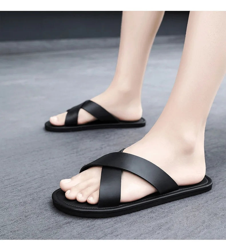 Men's Outdoor Slippers Beach Flat Flip-flop Slippers Summer Casual Slippers Indoor Home Men's Non Slip Shoes Breathable Sandals