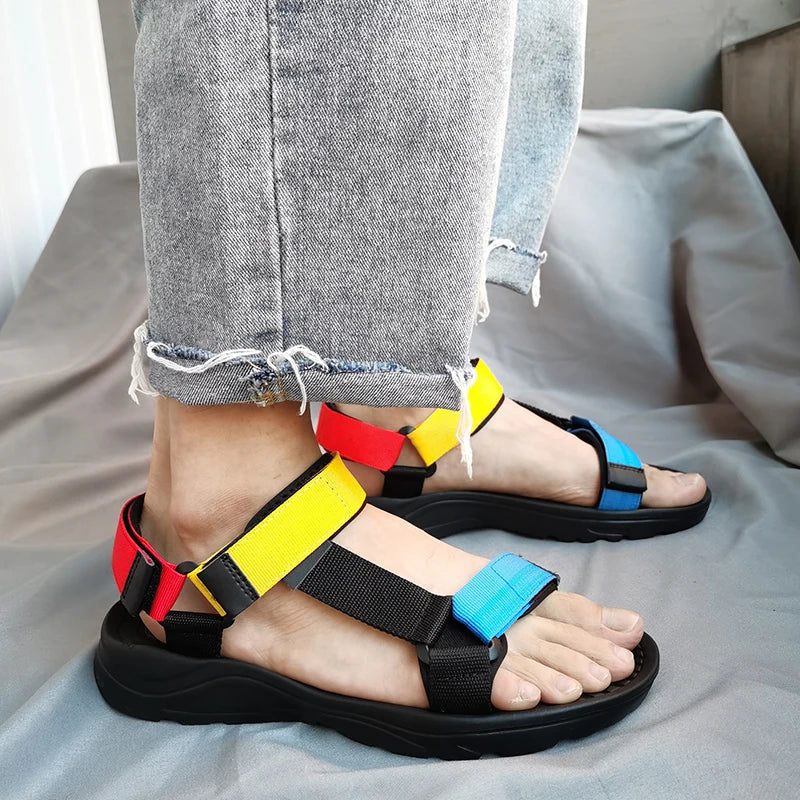 Men Sandals Summer fashion Beach Holiday Sandals Men Shoes New Outdoor Sneakers Male Retro Comfortable Casual Sandals Men