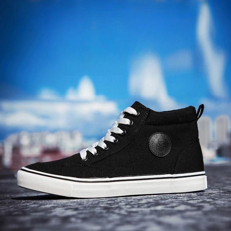 High Top Canvas Shoes Men Shoes Fashion Classics Casual Shoes Solid Color Lace Up Running Shoe High Quality Flat Male Sneakers