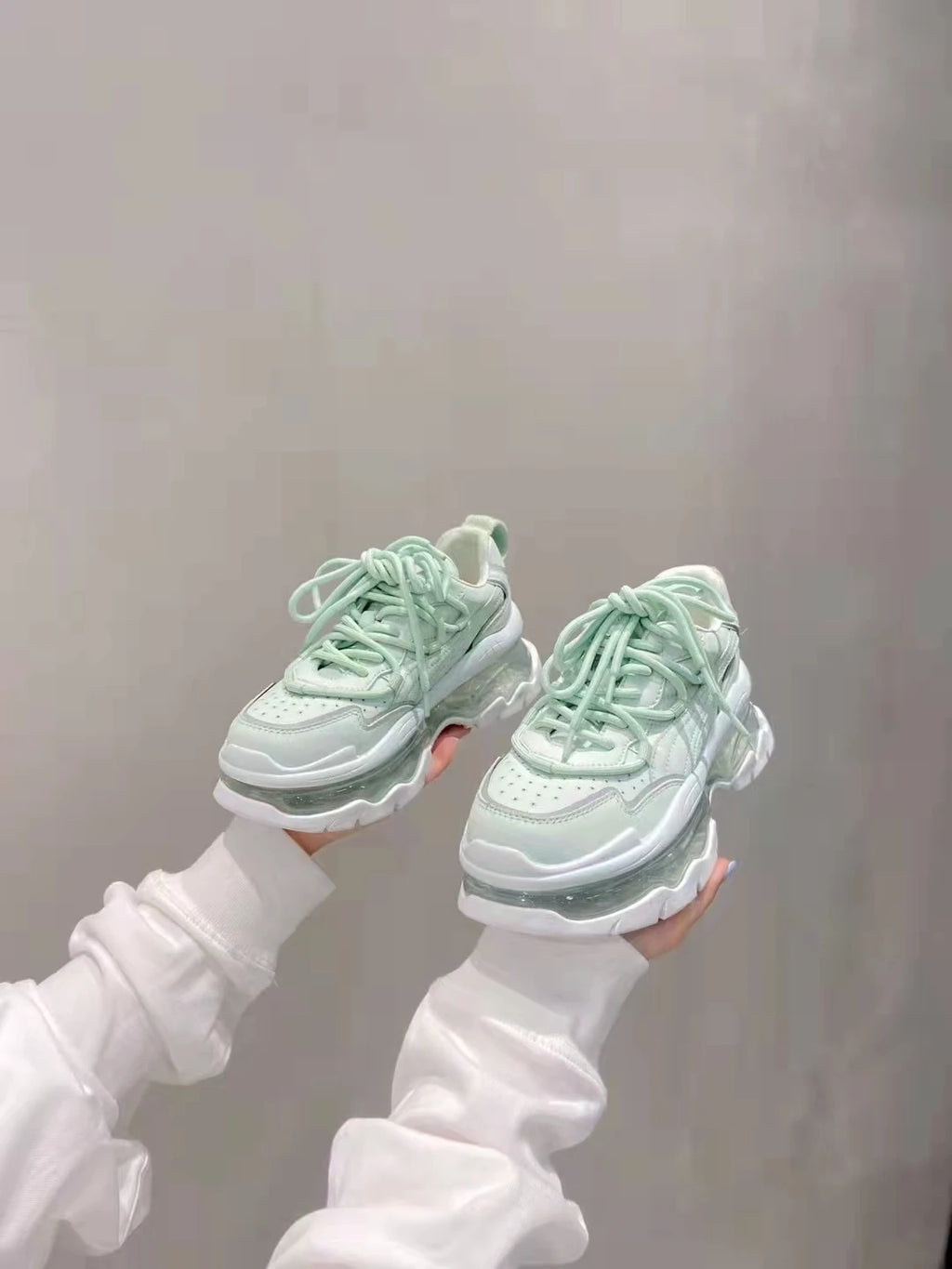 Shoes Women Sneakers Fashion Sole Design Light Color Summer Chunky Luxury Casual Sports Lace-up Basic Walking Shoes