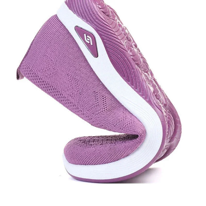 Women's New Summer Shoes Mesh Breathable Sneakers Light Slip on Flat Sandals Anti-slip Walking Woven Shoes Zapatillas De Mujer