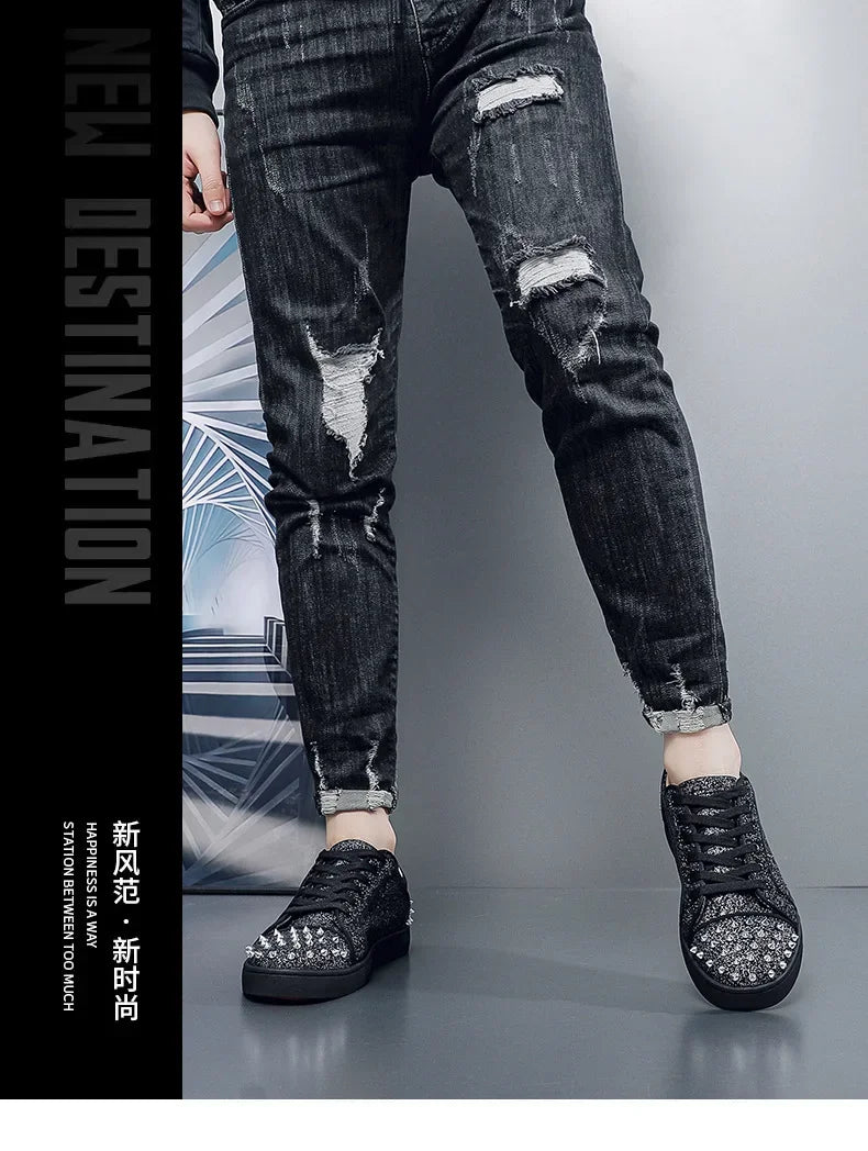 Trend Men Leather Casual Shoes Punk Style Rivet Flat Skate Shoes Young Man Street Black Sneaker