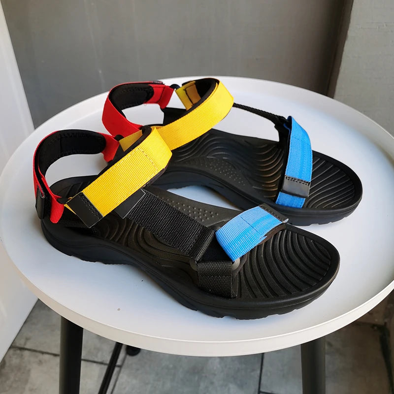 Men Sandals Summer fashion Beach Holiday Sandals Men Shoes New Outdoor Sneakers Male Retro Comfortable Casual Sandals Men