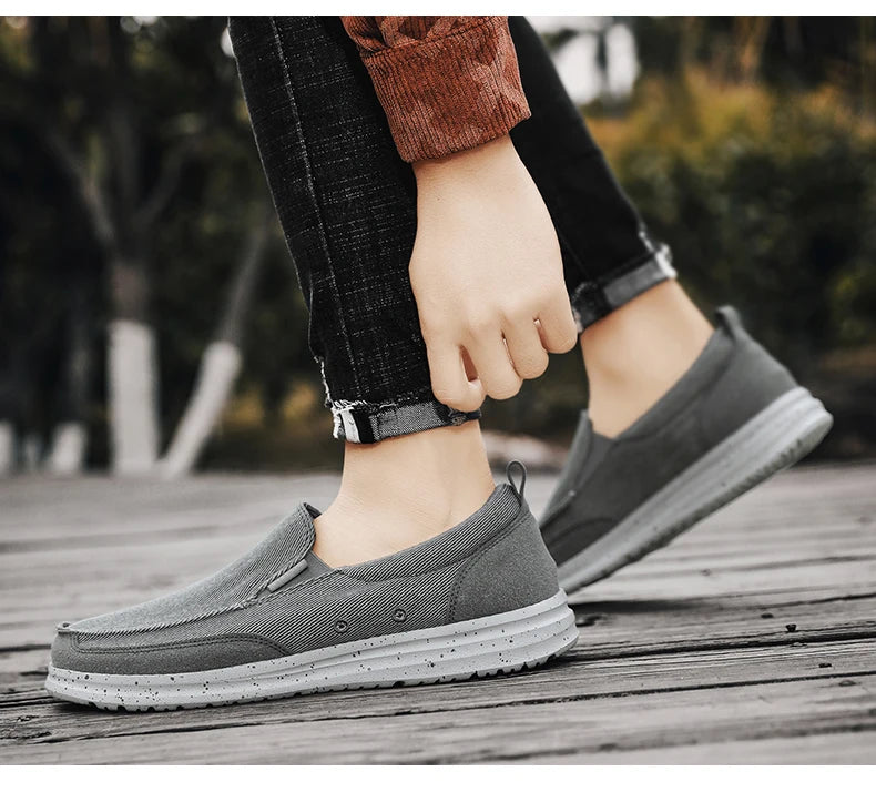 Brand Men's Shoes Canvas Breathable Casual Shoes Men Sneakers Flat Light Outdoor Walking Shoes Zapatillas Hombre Plus Size 39-47