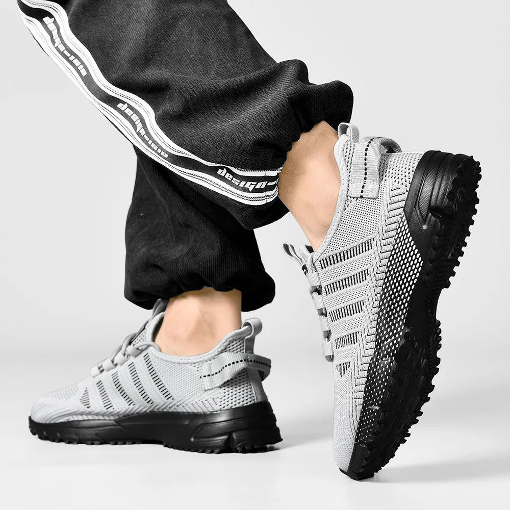 Men's lightweight sneakers summer new breathable anti-slip outdoor racing running shoes fashion Joker student speed sports shoes