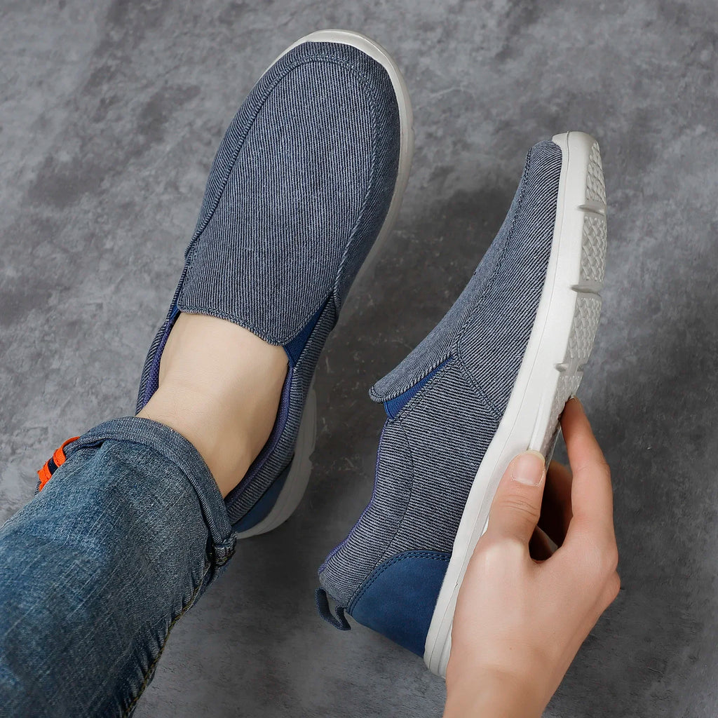 Men Casual Shoes Canvas Breathable Loafers Men Fashion New Male Comfortable Outdoor Walking Shoes Classic Loafers Men Sneakers