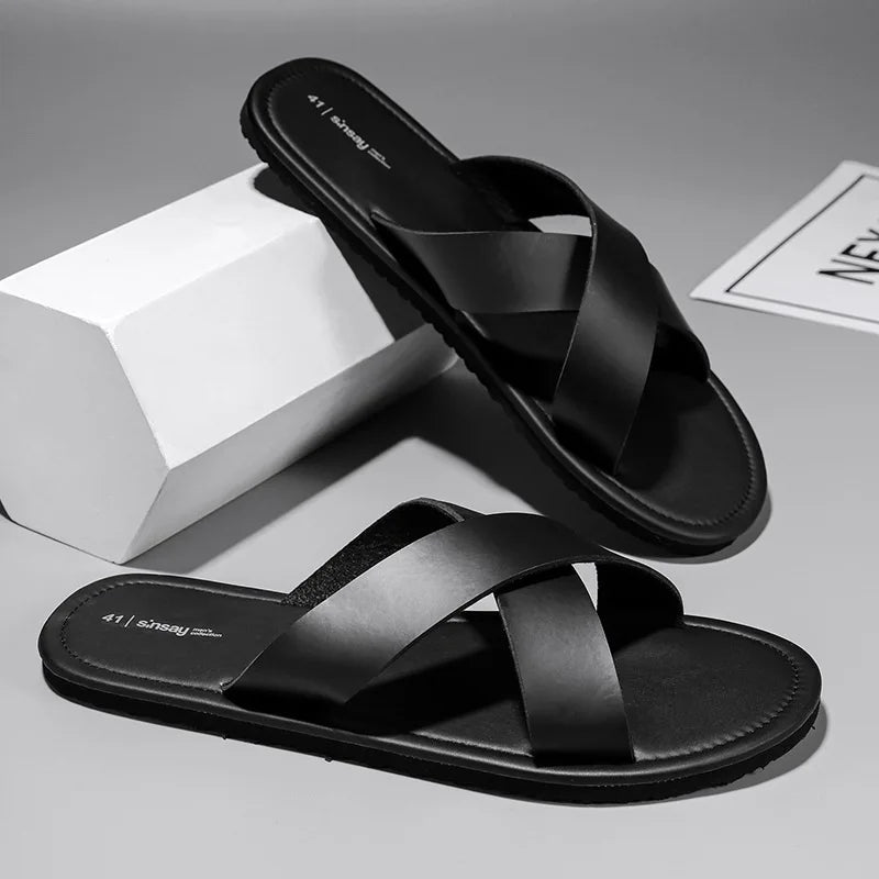 Men's Outdoor Slippers Beach Flat Flip-flop Slippers Summer Casual Slippers Indoor Home Men's Non Slip Shoes Breathable Sandals