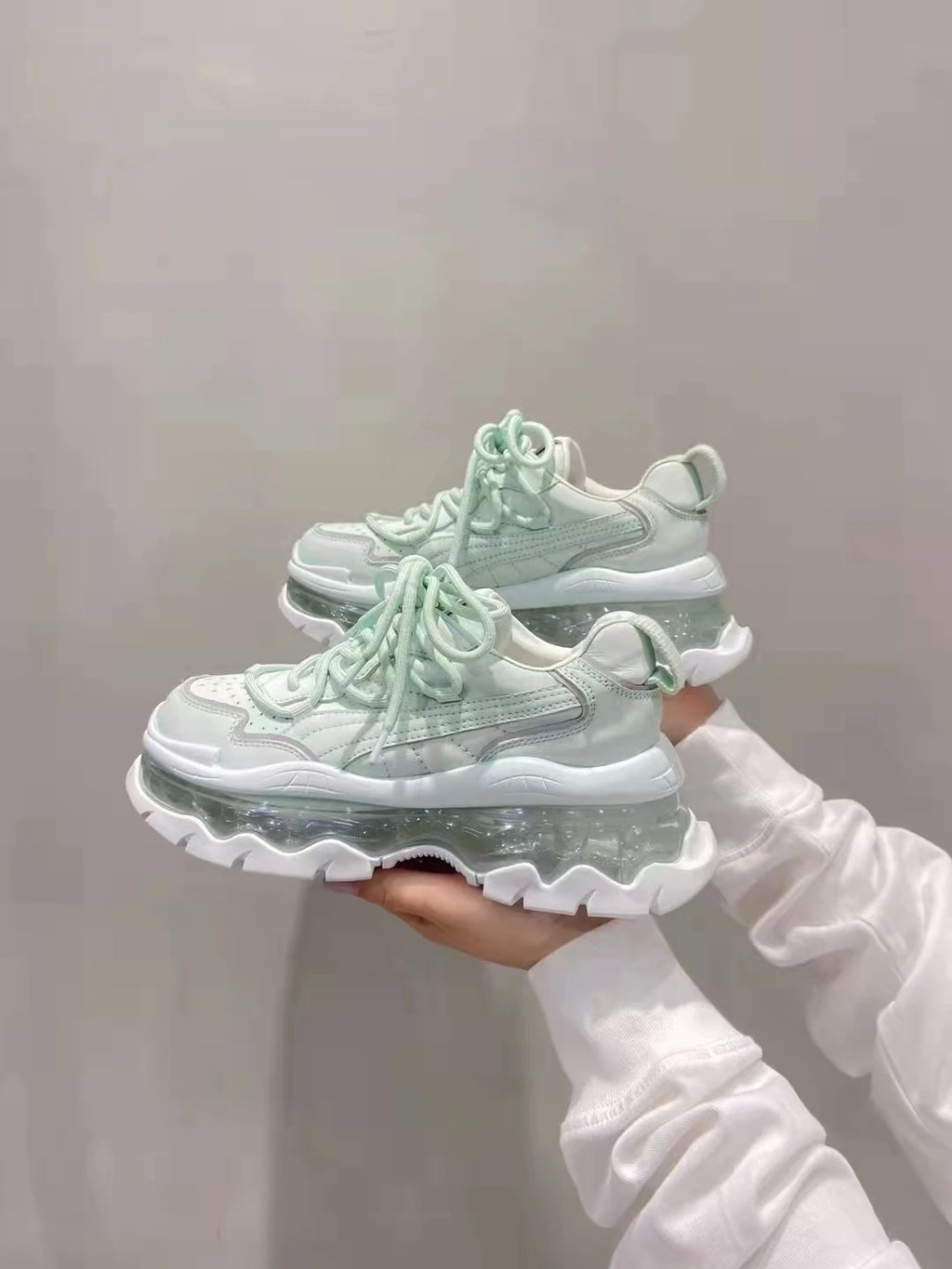 Shoes Women Sneakers Fashion Sole Design Light Color Summer Chunky Luxury Casual Sports Lace-up Basic Walking Shoes