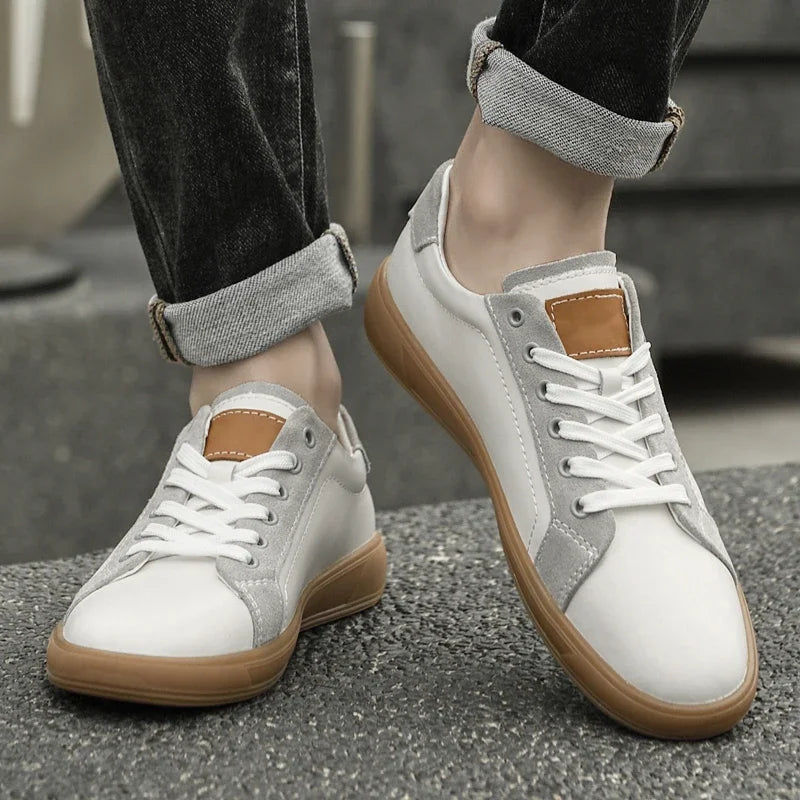 2025 New Luxury Cow Leather Casual Outdoor Sneakers for Men Flat Designer Antiskid Walking Shoes Fashion Lace-Up Oxford Shoes
