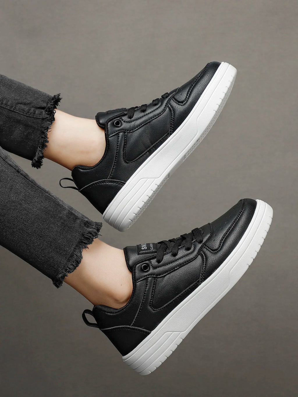 Men Shoes Brand Casual Shoes for Men Comfortable Sneakers Lightweight Walking WoMen Shoes Tenis Masculino Plus Size 35-46