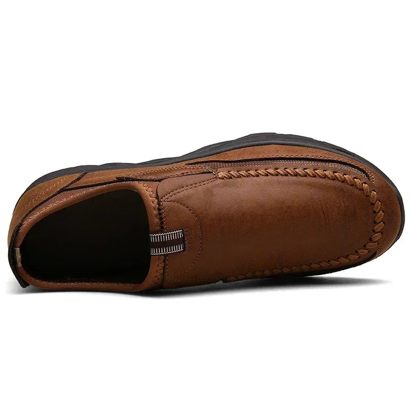 Leather Men Casual Shoes Comfortable Man Walking Runnning Sneakers Breathable Man Loafers Slip on Driving Shoes Zapatos Size 48