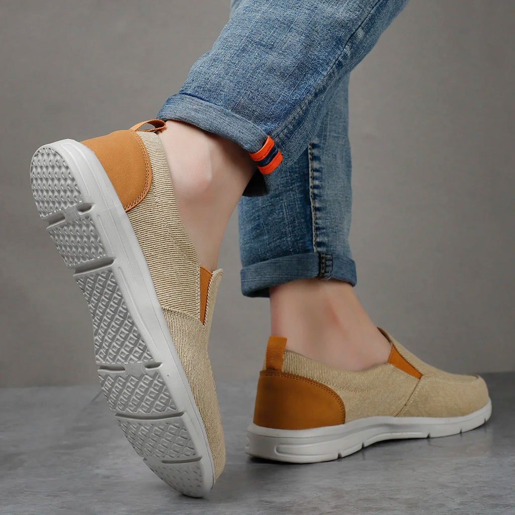 Men Casual Shoes Canvas Breathable Loafers Men Fashion New Male Comfortable Outdoor Walking Shoes Classic Loafers Men Sneakers